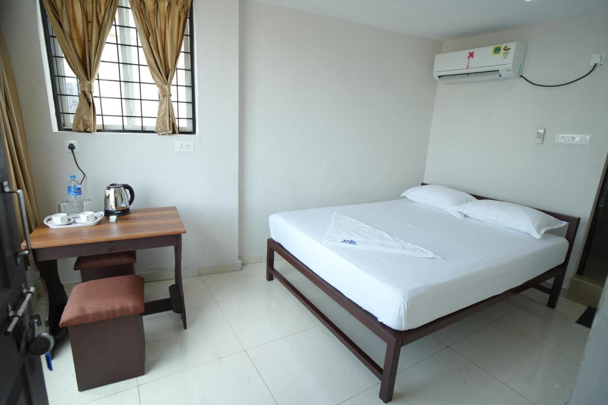 Port View Residency Pvr Hotel Nedumbassery Exterior photo