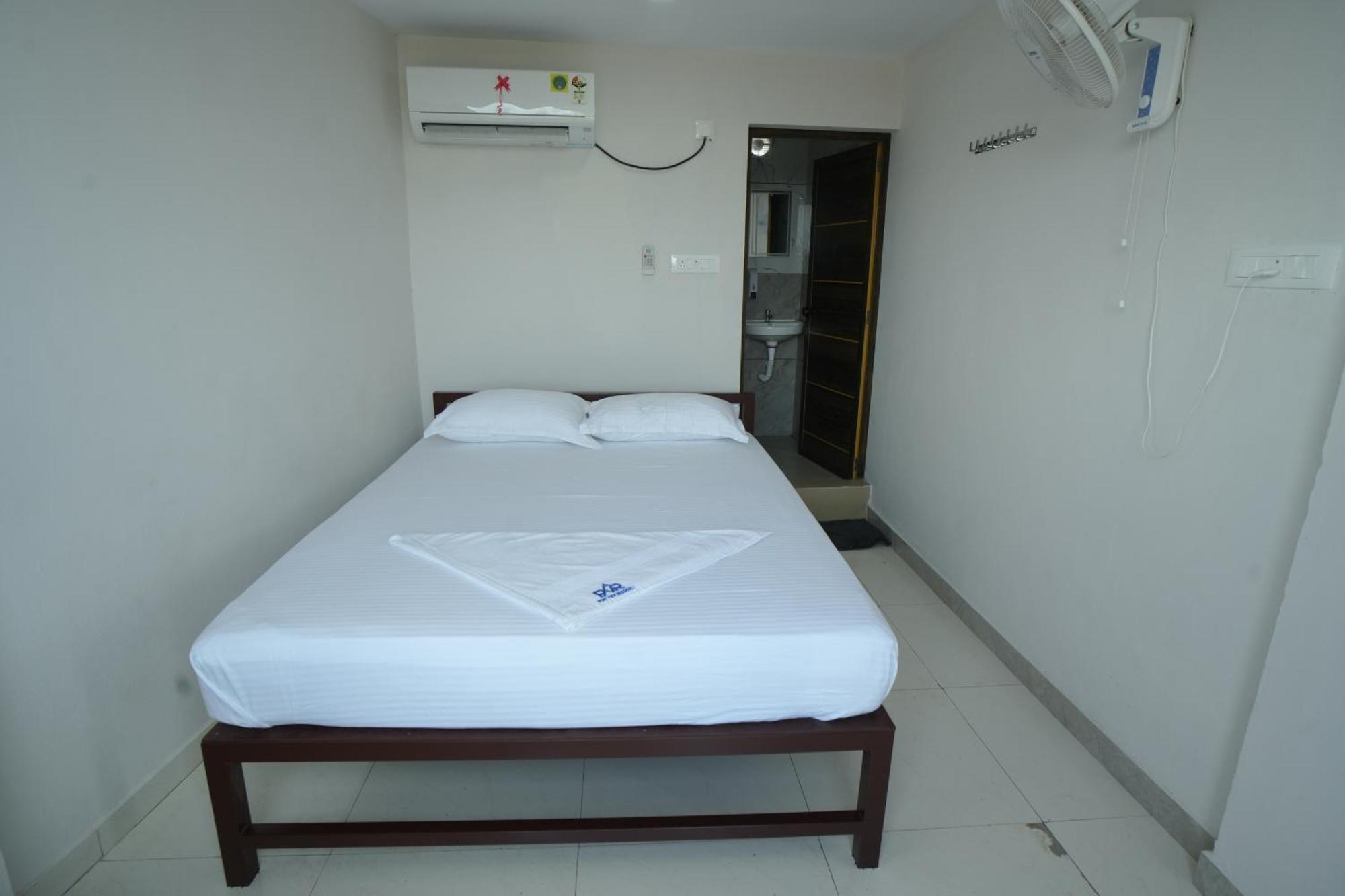 Port View Residency Pvr Hotel Nedumbassery Exterior photo