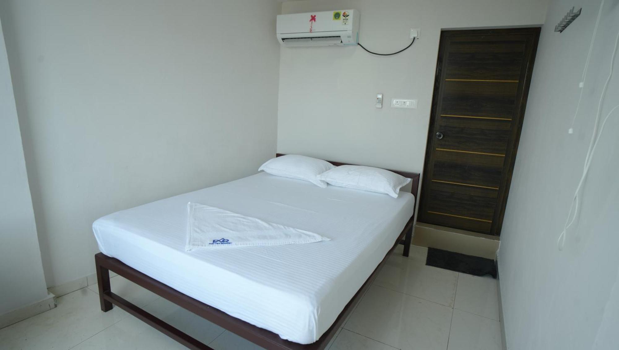 Port View Residency Pvr Hotel Nedumbassery Exterior photo